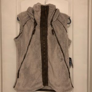 NWT Kuhl Women’s Flight fleece vest